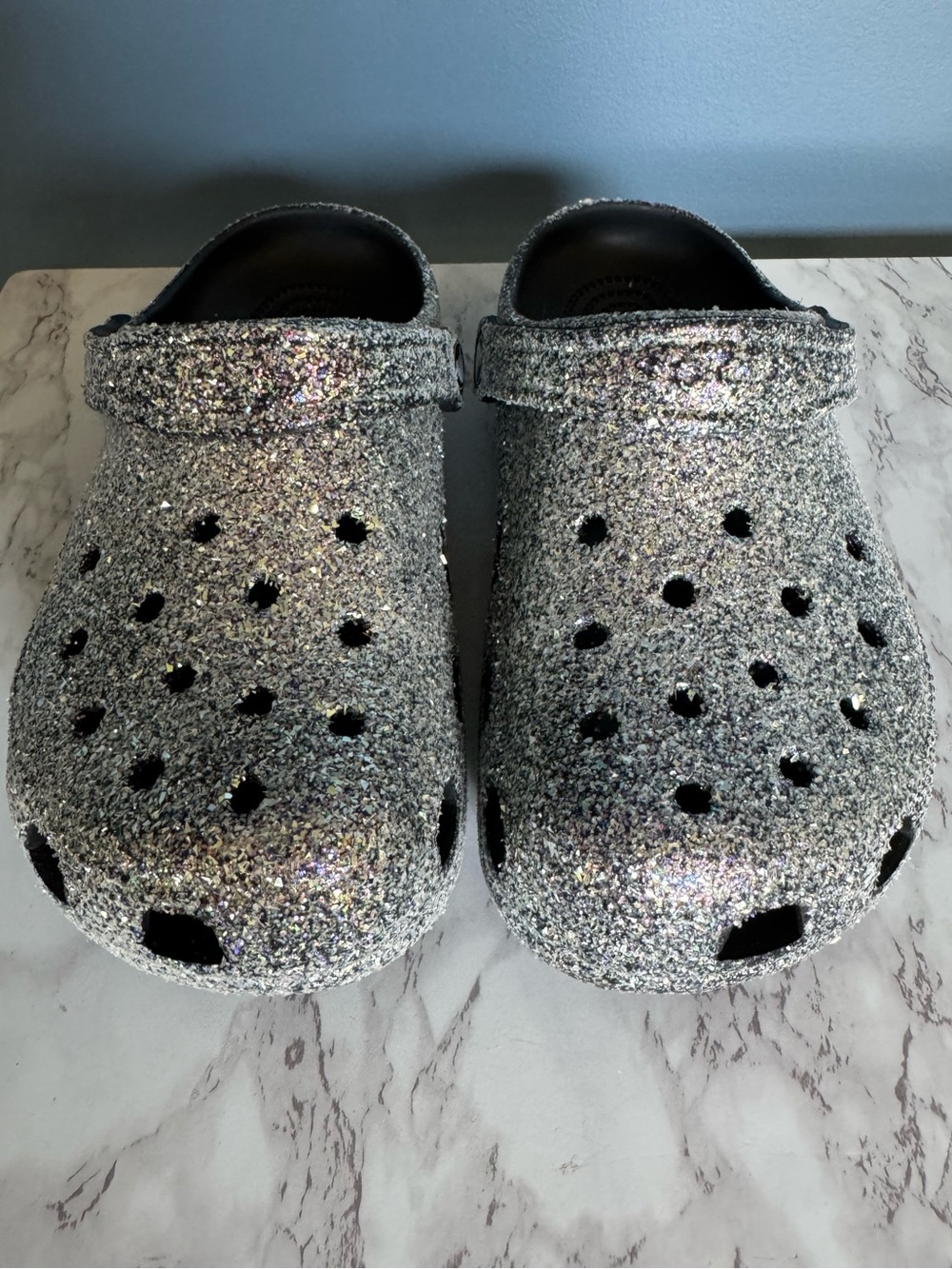 Crocs Glitter Clogs Silver Rainbow 🌈 Womens 8 Sparkle Casual Comfort - Picture 3 of 13